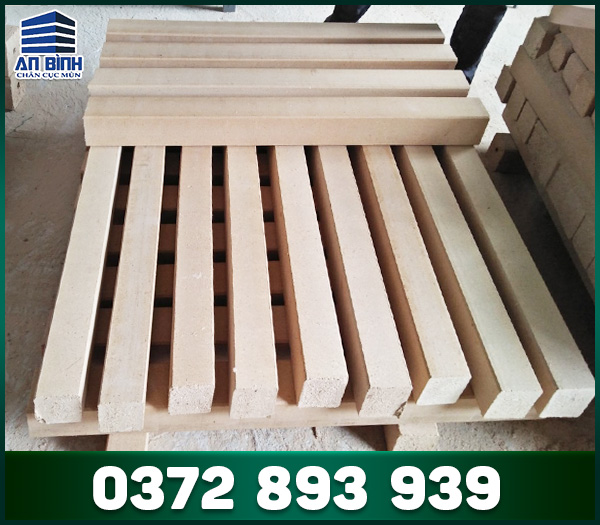 Chân cục mùn, chân đế pallet